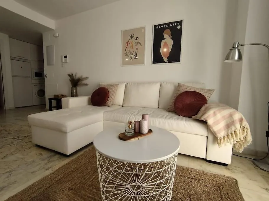 Love Rent4 Malaga Lyli Torremolinos